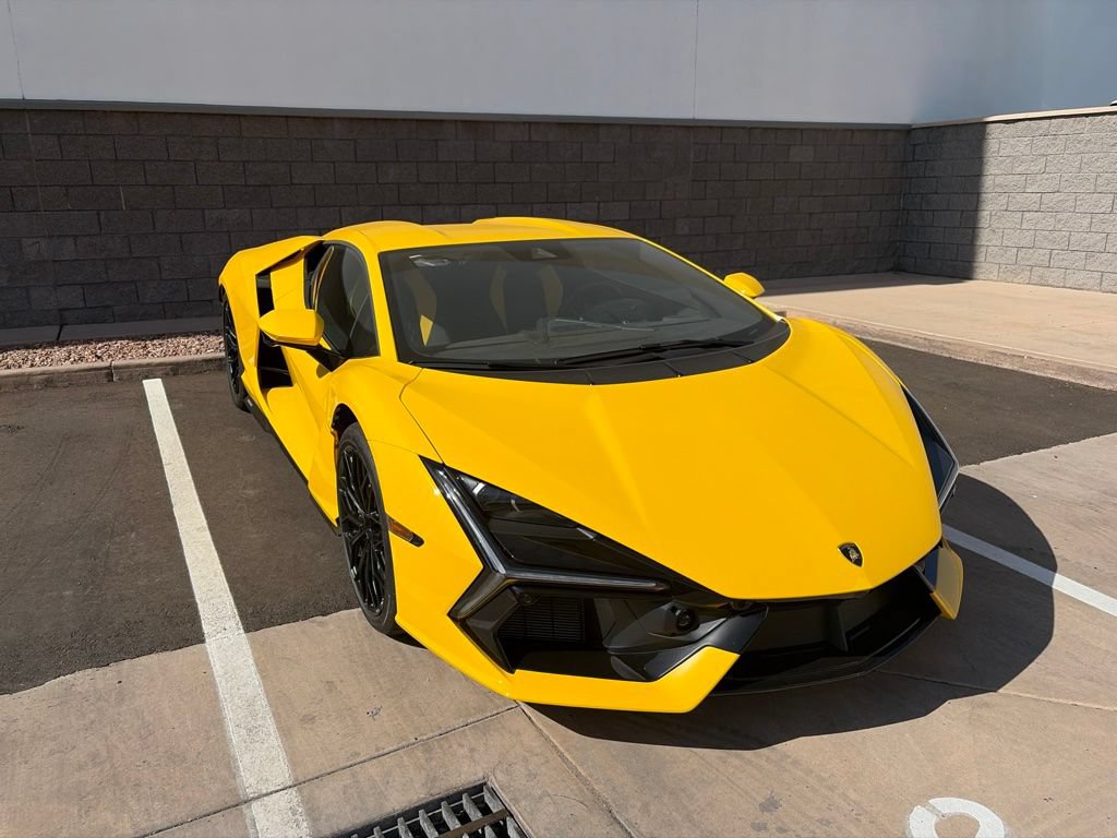 Used 2024 Lamborghini Revuelto AWD/4WD image 3