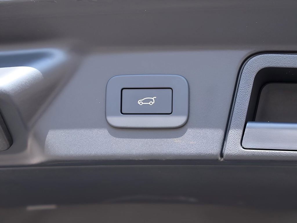 New 2026 Land Rover Range Rover Velar Autobiography image 18