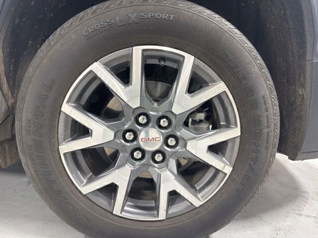 Used 2023 GMC Acadia SLT image 9