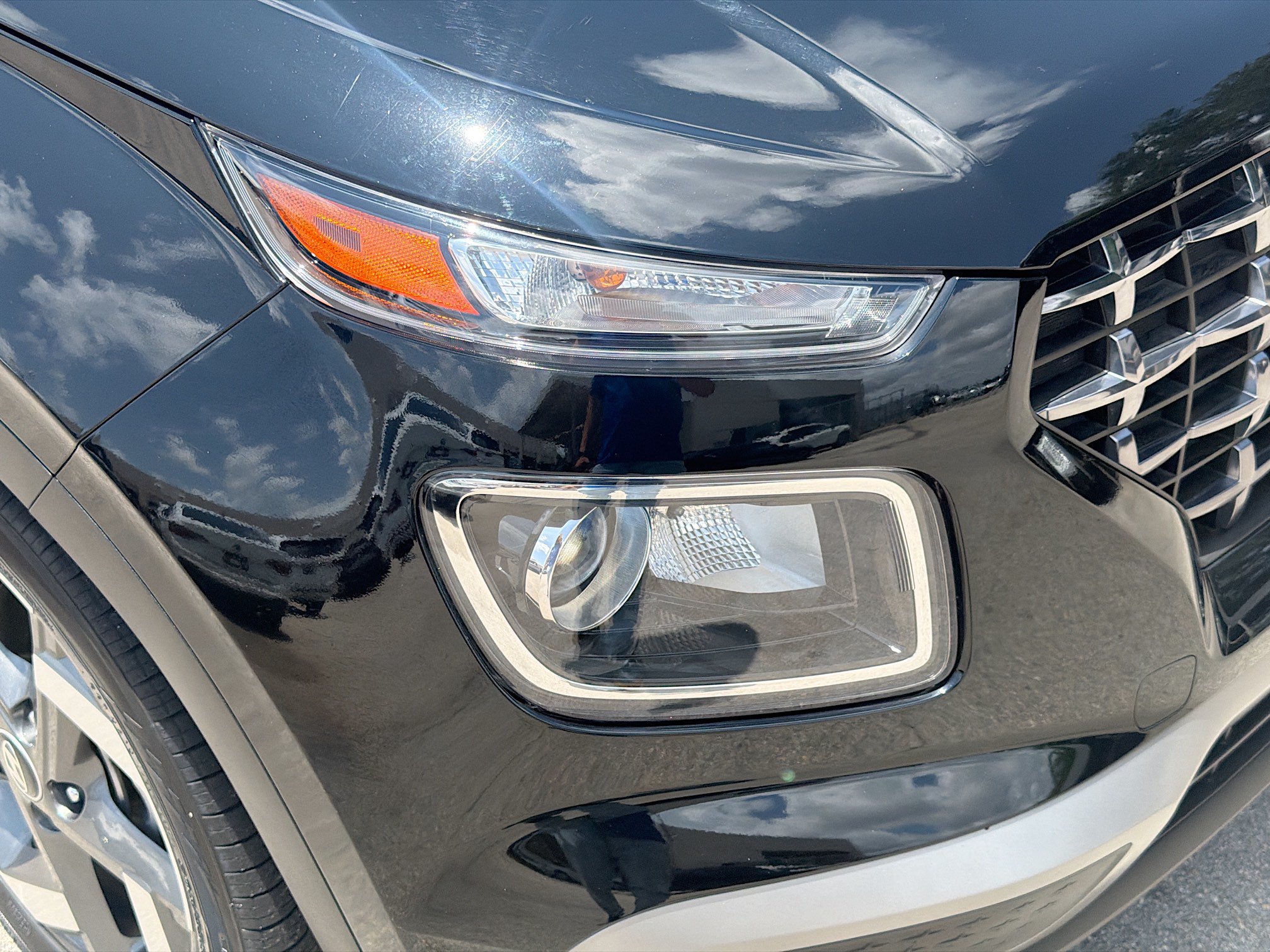 Used 2024 Hyundai Venue SEL FWD image 31