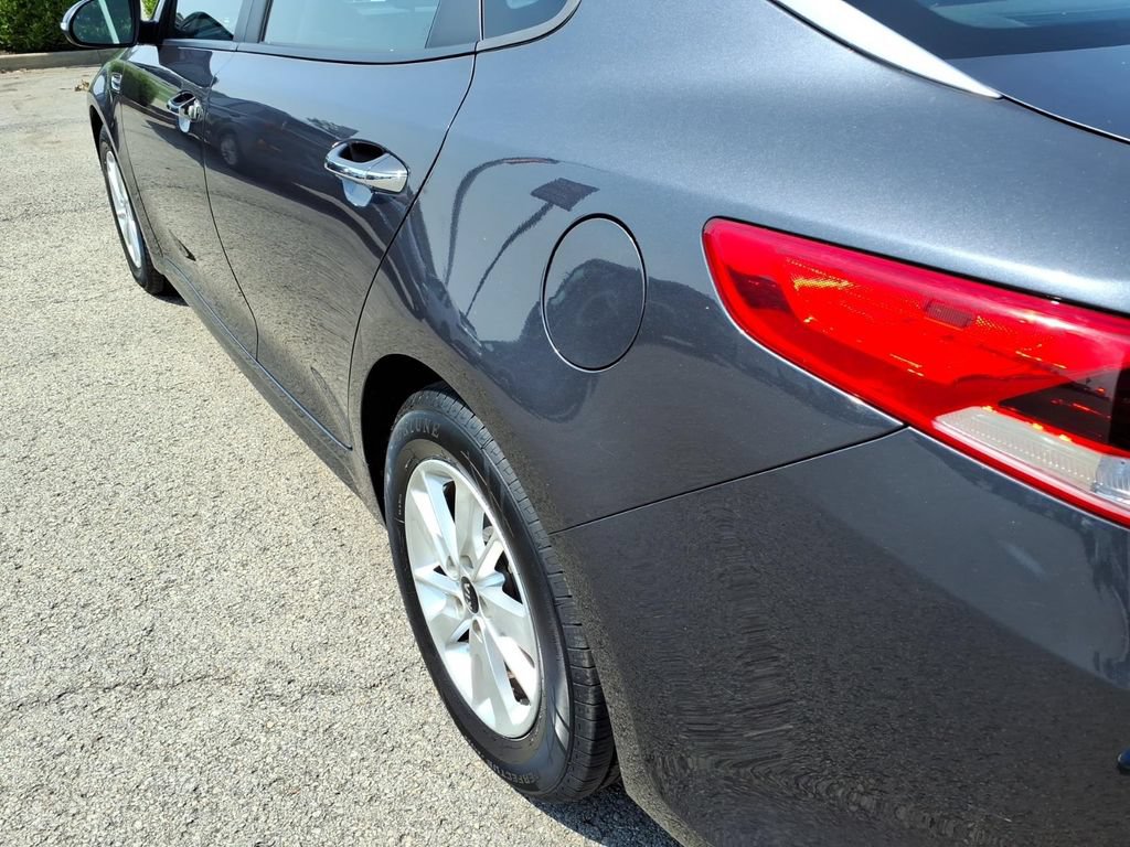 Used 2017 Kia Optima LX FWD image 15