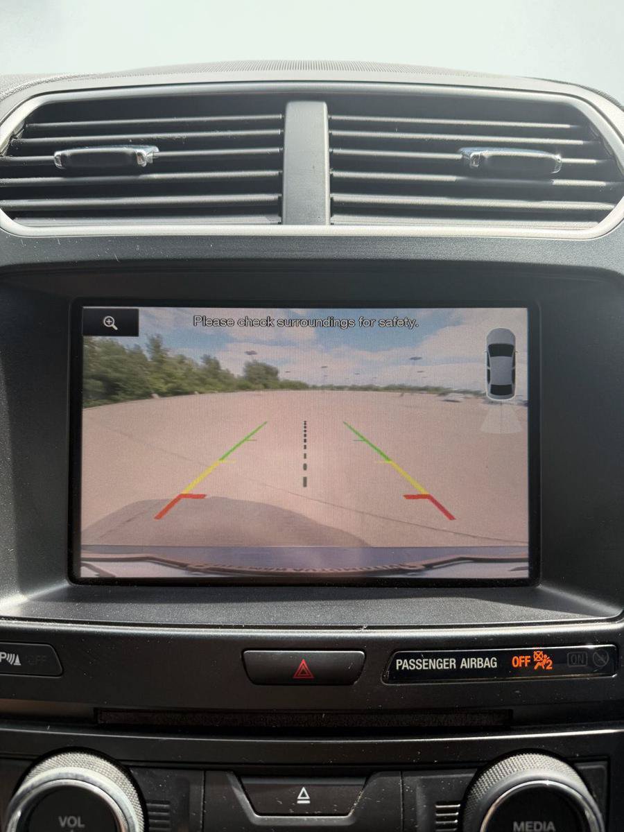 Used 2016 Ford Explorer XLT w/ Equipment Group 202A FWD image 9