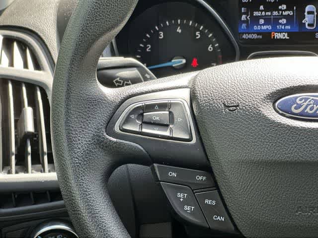 Used 2018 Ford Focus SE FWD image 8