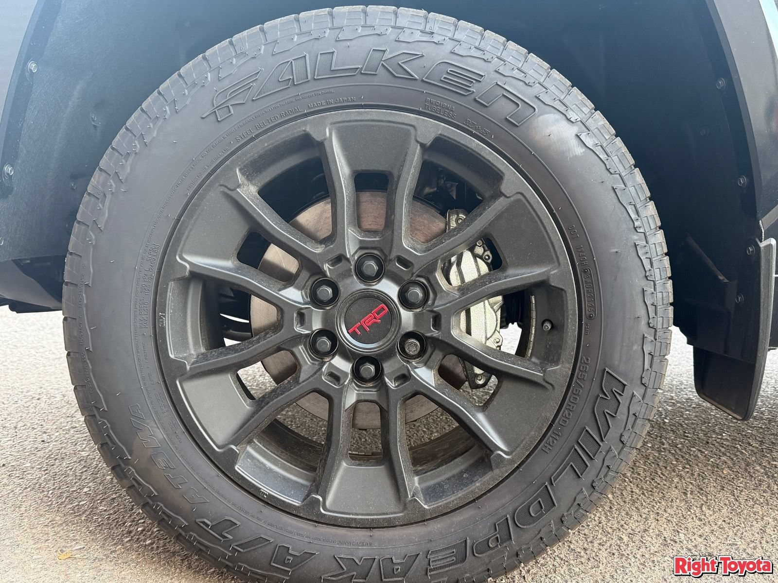New 2026 Toyota Tundra Platinum w/ TRD Off-Road Package AWD/4WD image 10