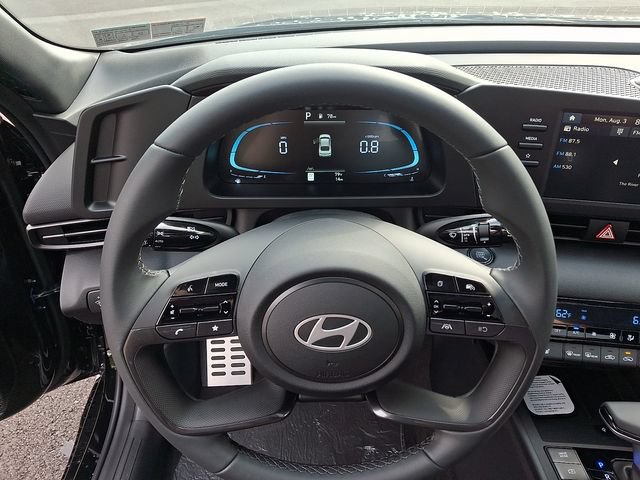 New 2026 Hyundai Elantra SEL Sport FWD image 16