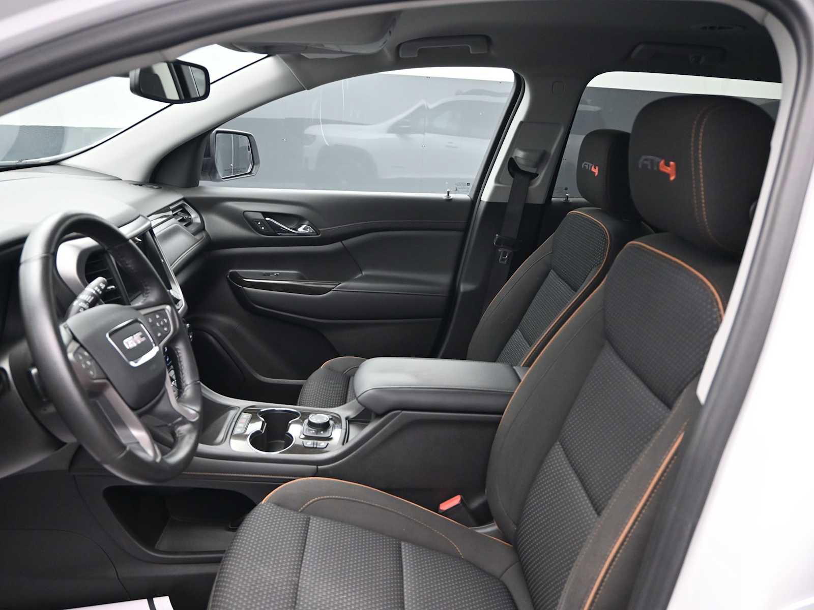 Used 2021 GMC Acadia AT4 image 11