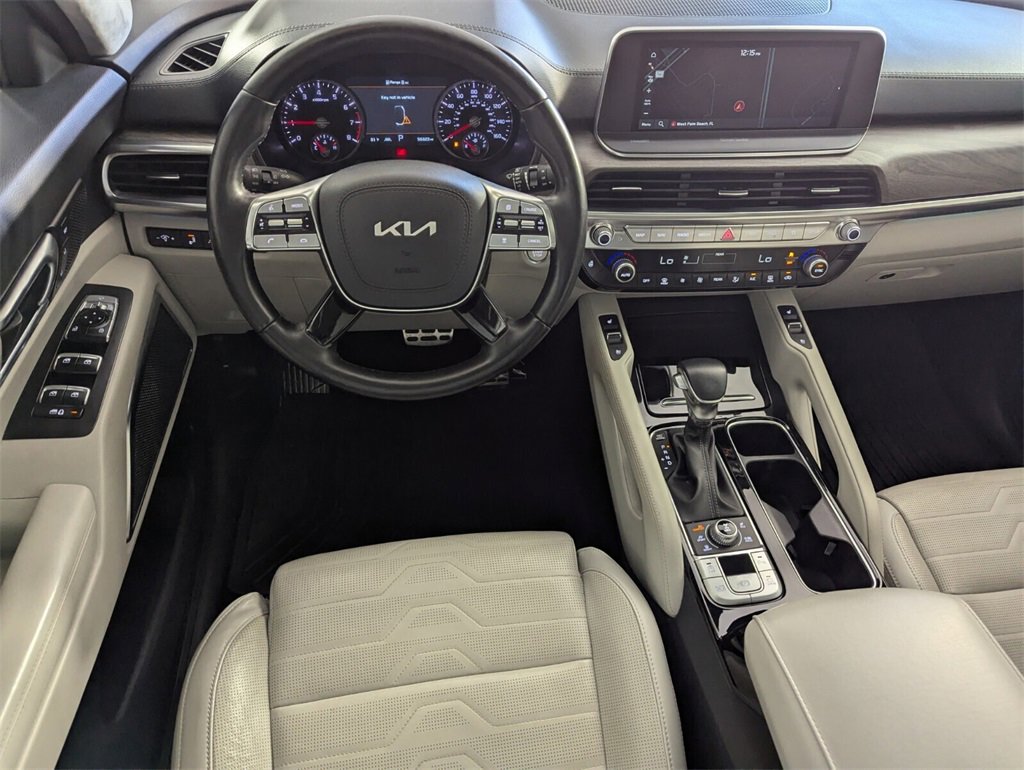 Used 2022 Kia Telluride SX w/ SX Prestige Package image 14