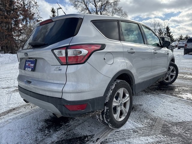 Used 2017 Ford Escape SE image 3