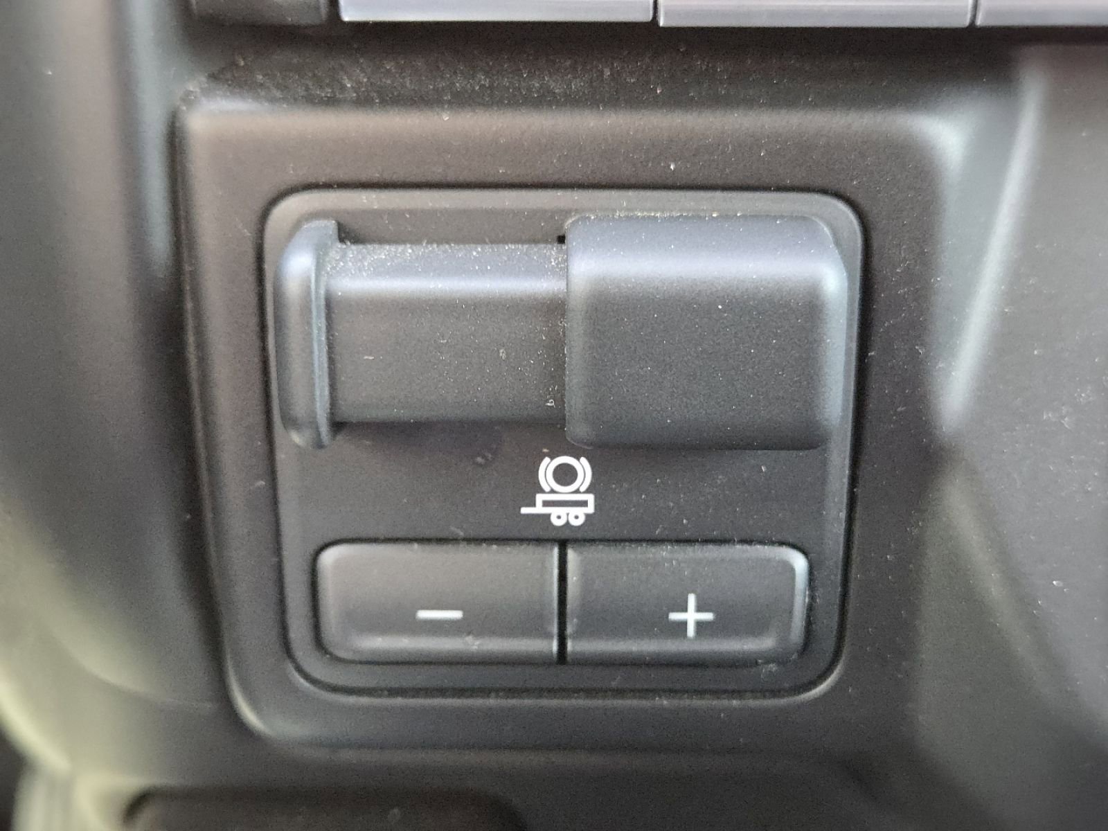 Used 2022 GMC Sierra 2500 AT4 w/ AT4 Preferred Package image 11