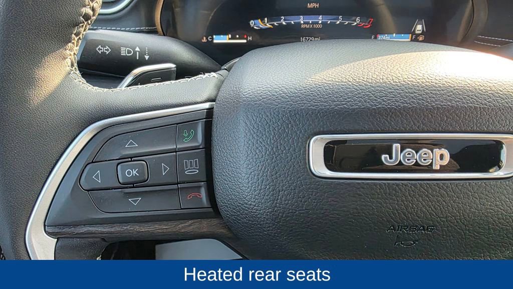 Used 2024 Jeep Grand Cherokee L Limited w/ Black Appearance Package image 32