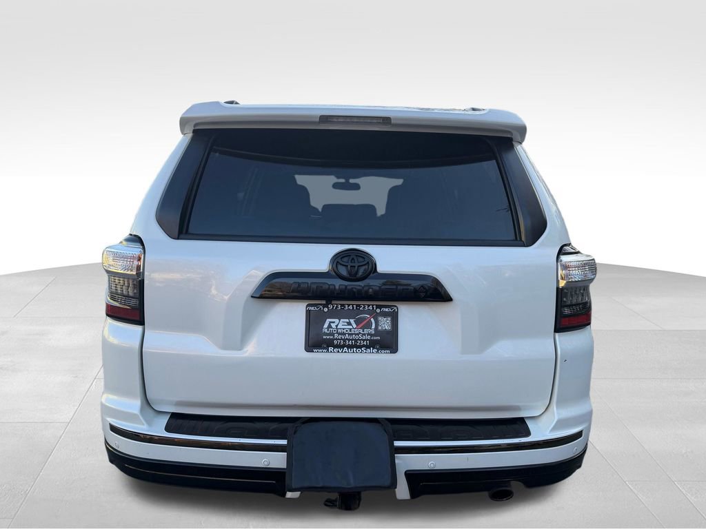 Used 2019 Toyota 4Runner Limited AWD/4WD image 5
