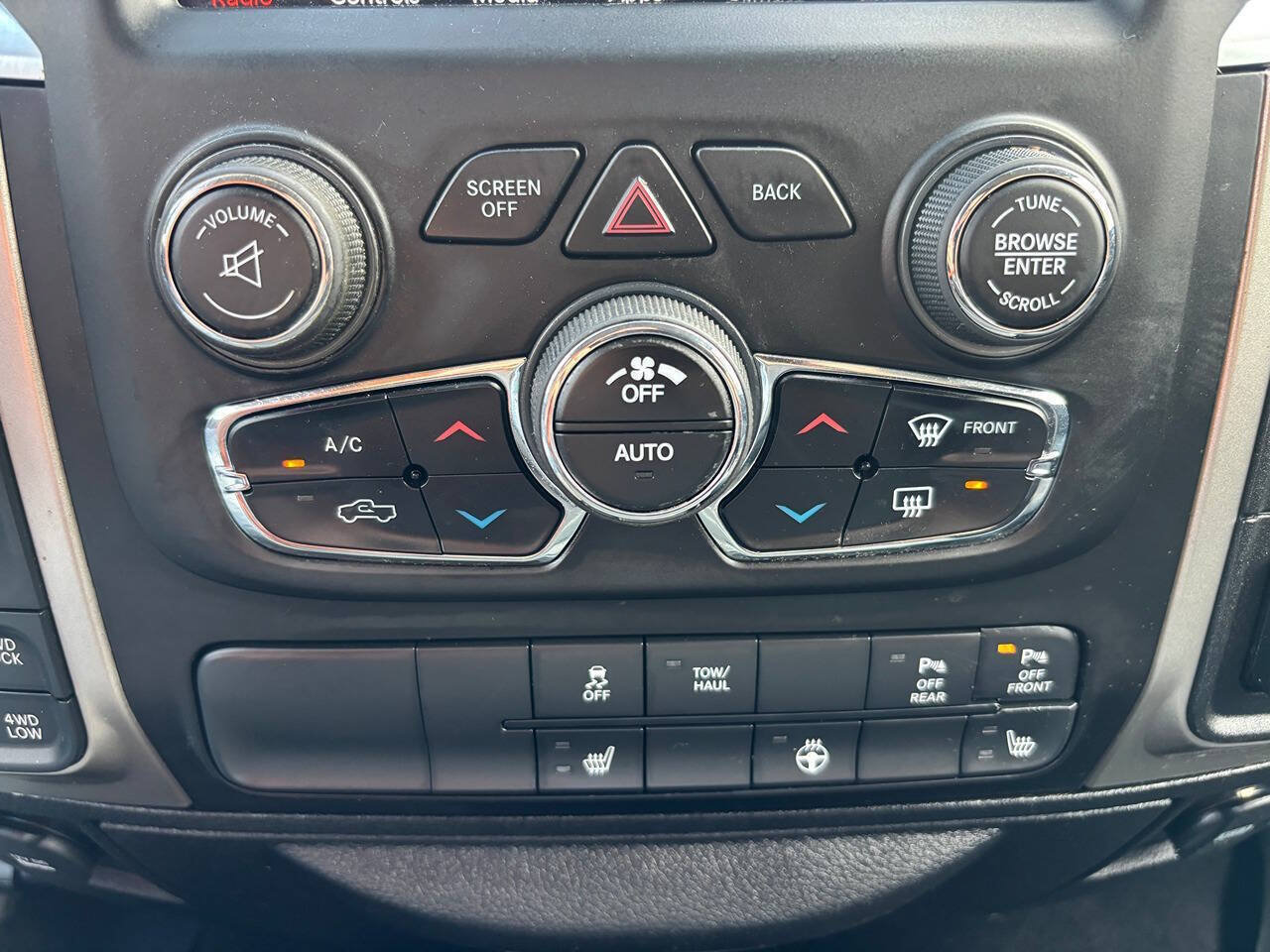 Used 2019 RAM 1500 Big Horn AWD/4WD image 39