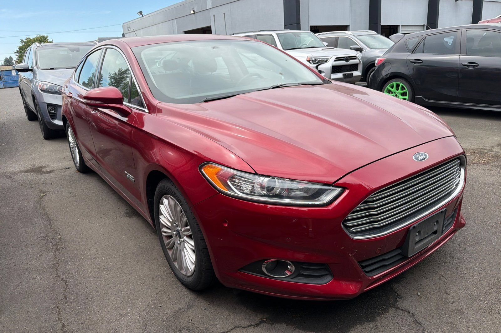 Used 2015 Ford Fusion Energi SE FWD image 2