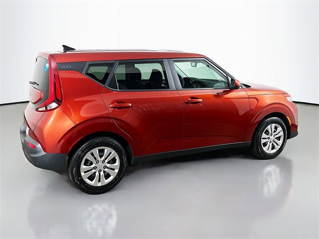 Used 2022 Kia Soul LX image 15