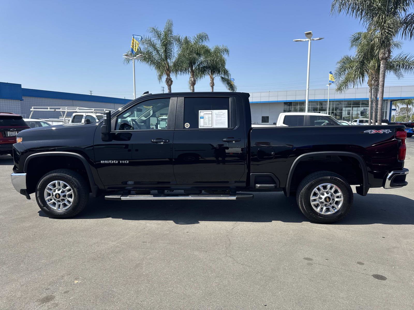 Used 2025 Chevrolet Silverado 2500 LT w/ Convenience Package image 8