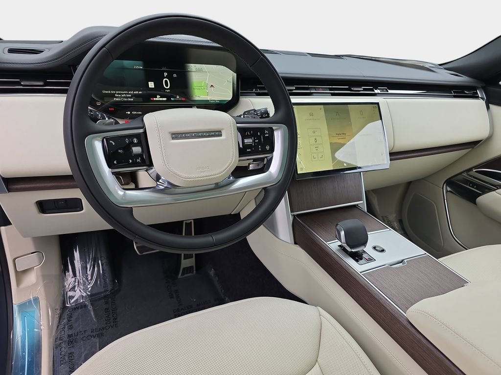 New 2026 Land Rover Range Rover SE image 16