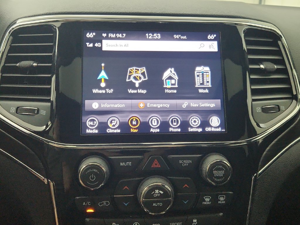 Certified 2022 Jeep Grand Cherokee Limited AWD/4WD image 12