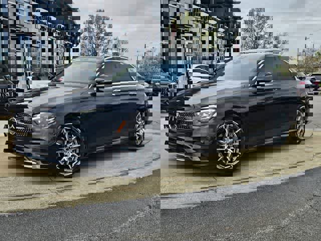 Used 2022 Mercedes-Benz E 350 Sedan image 1