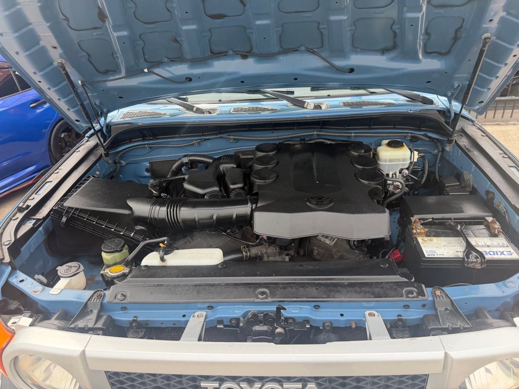 Used 2012 Toyota FJ Cruiser 4WD w/ Upgrade Pkg image 10