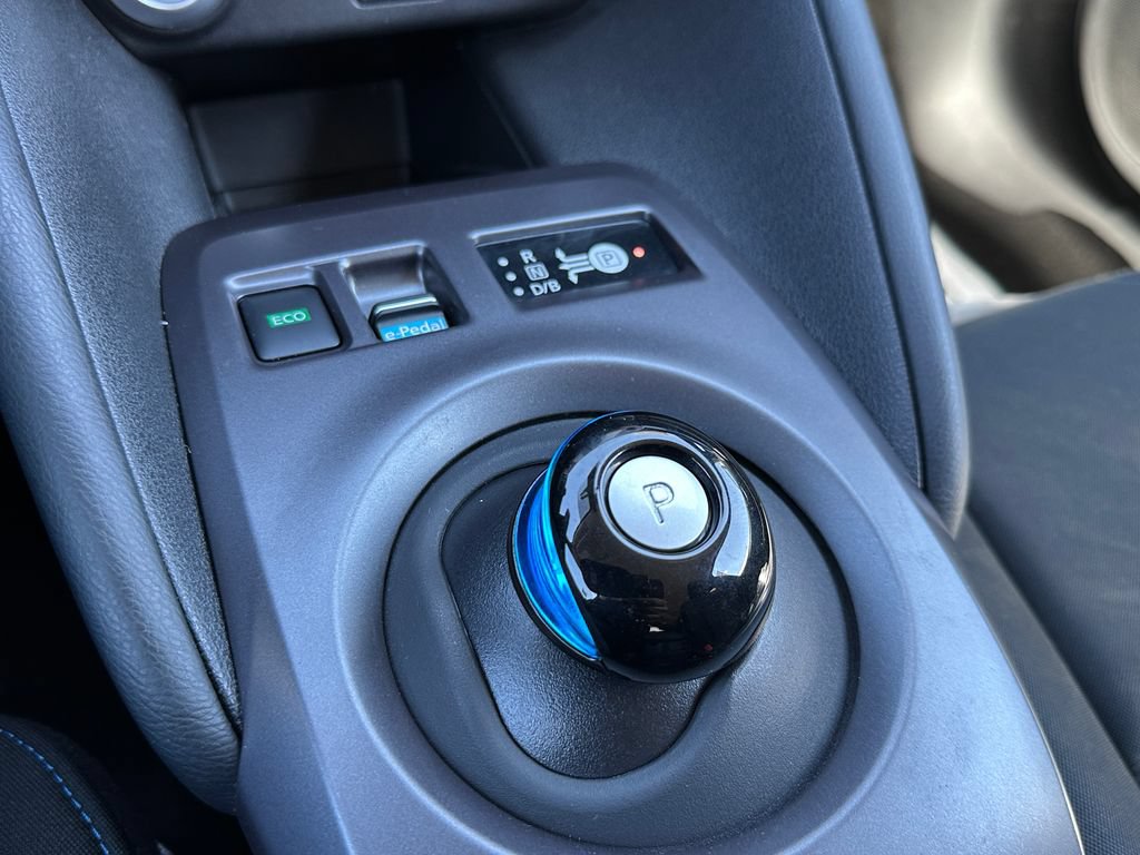 Used 2024 Nissan Leaf S FWD image 29