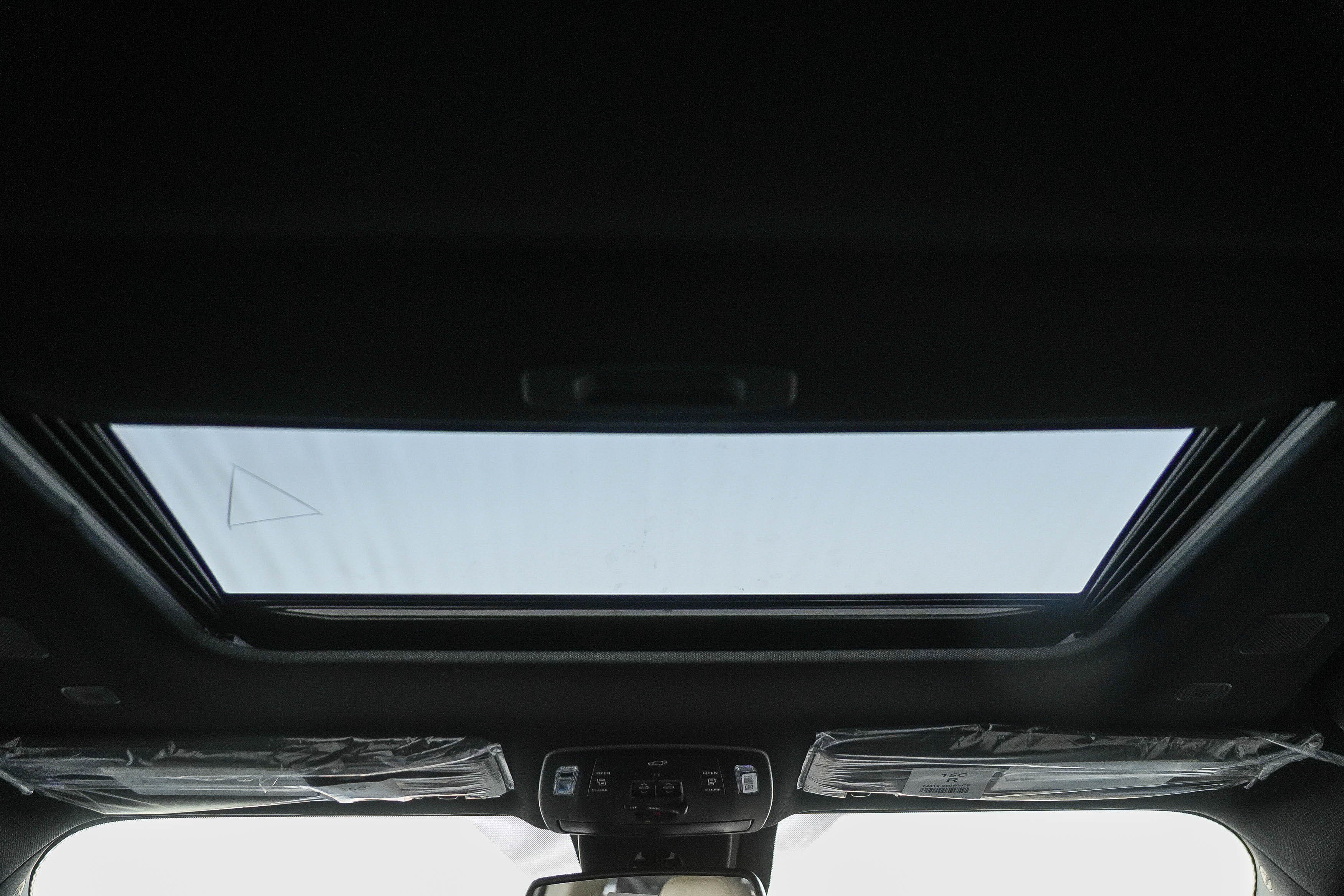 New 2026 Toyota Sienna Platinum AWD/4WD image 19