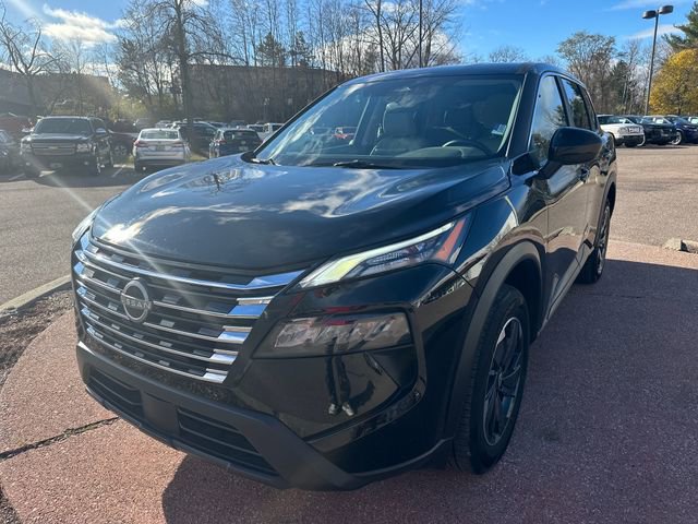 Used 2025 Nissan Rogue SV