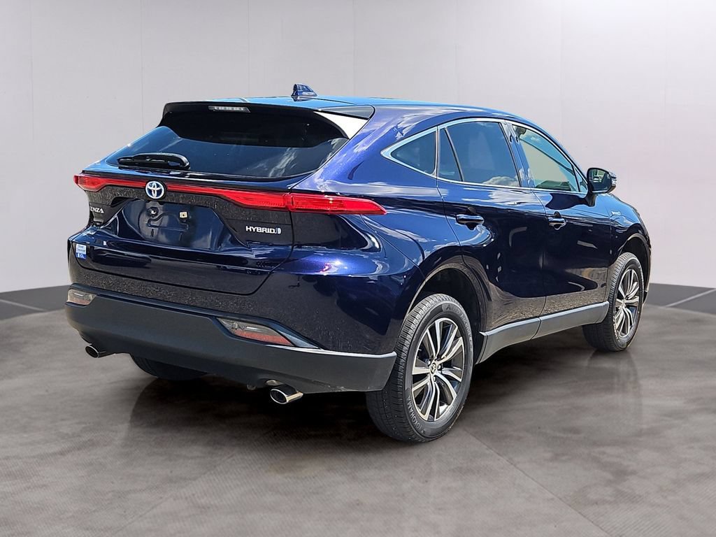 Used 2021 Toyota Venza LE w/ Carpet Mat Package (TMS) AWD/4WD image 4