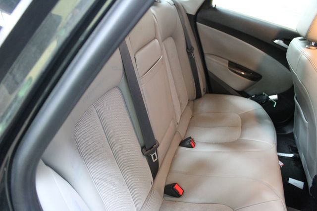 Used 2017 Buick Verano Convenience FWD image 9