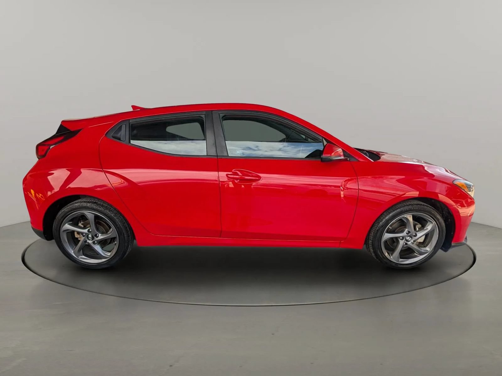 Used 2019 Hyundai Veloster 2.0 FWD image 6