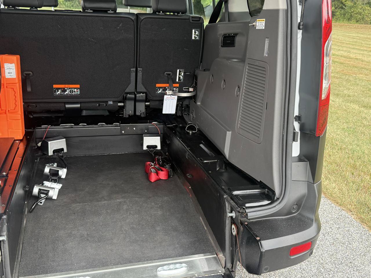 Used 2022 Ford Transit Connect XL FWD image 11