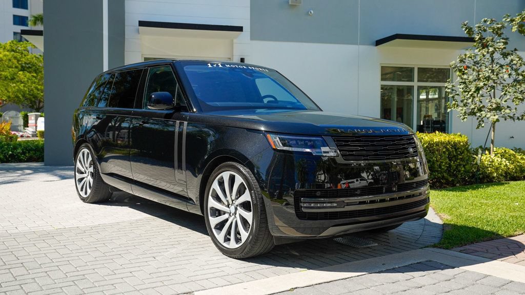 Used 2023 Land Rover Range Rover Long Wheelbase Autobiography AWD/4WD image 32