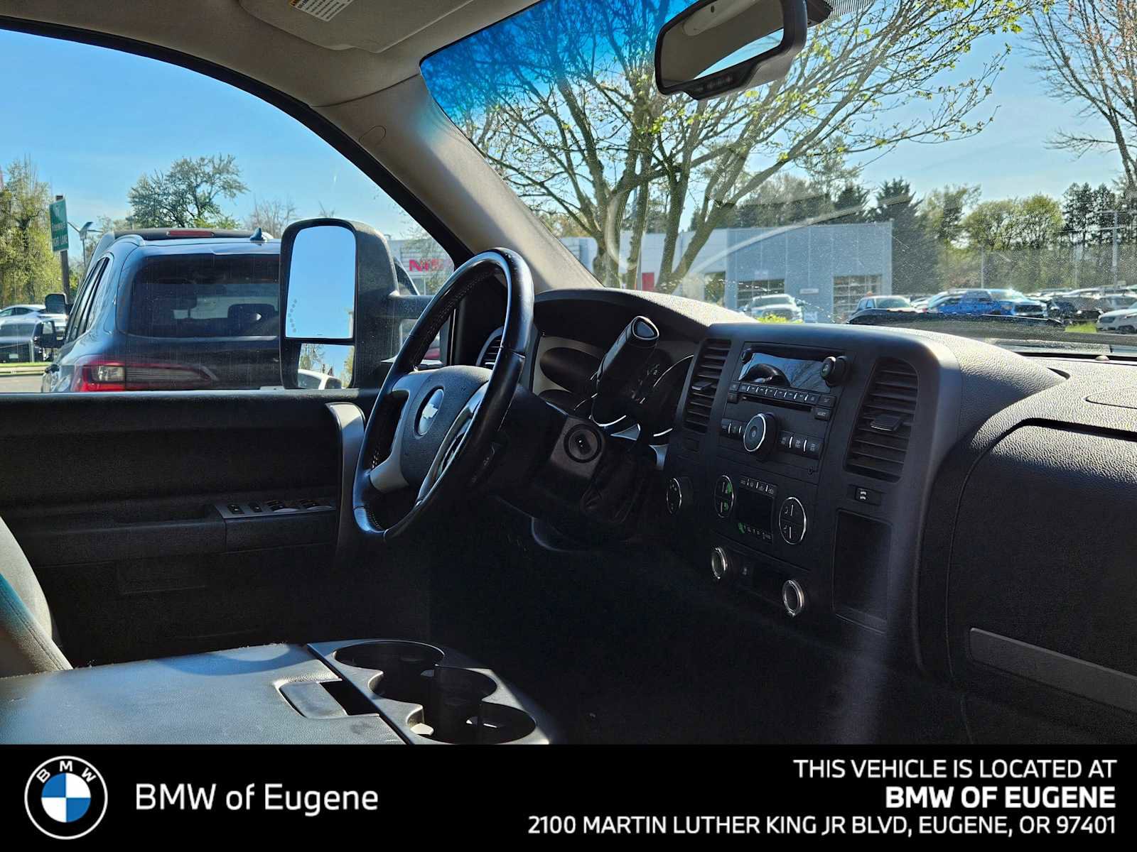 Used 2009 Chevrolet Silverado 2500 LT w/ Interior Plus Package image 12