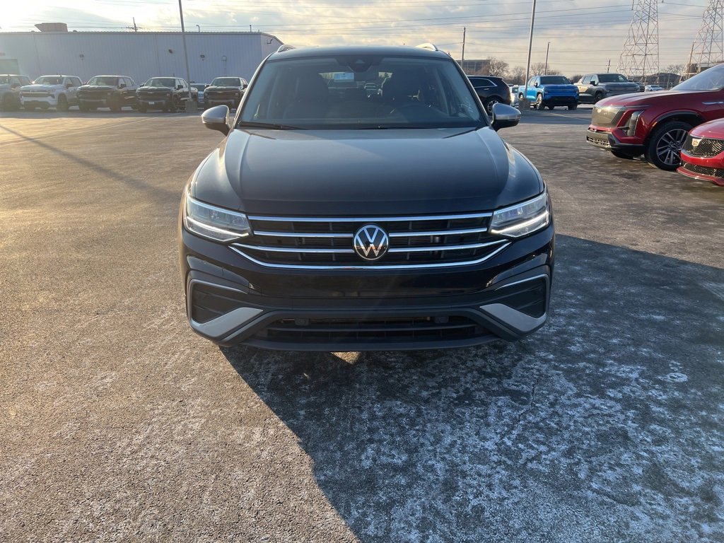 Used 2024 Volkswagen Tiguan Wolfsburg Edition image 6