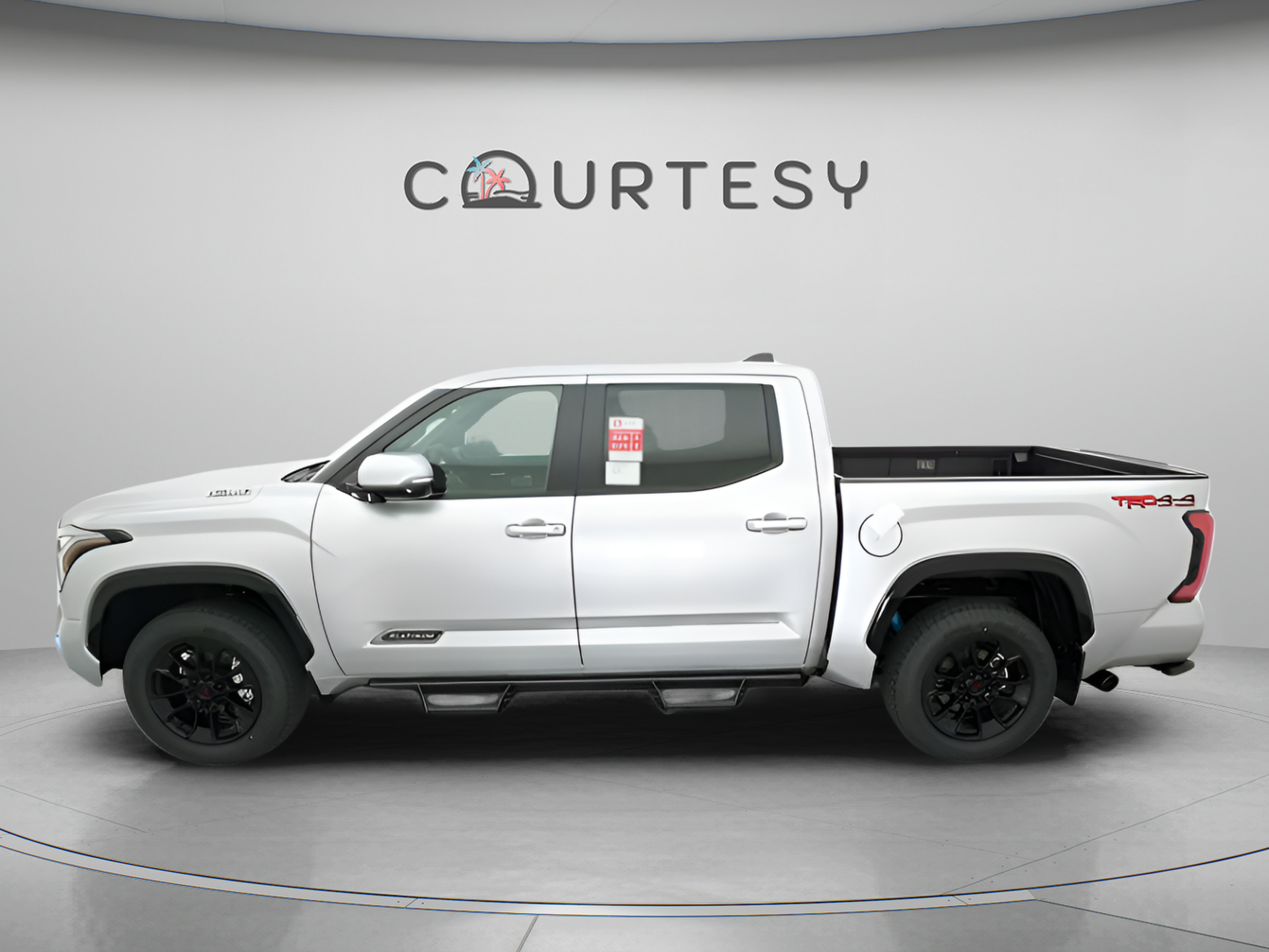 Certified 2025 Toyota Tundra Platinum w/ TRD Off-Road Package AWD/4WD image 8
