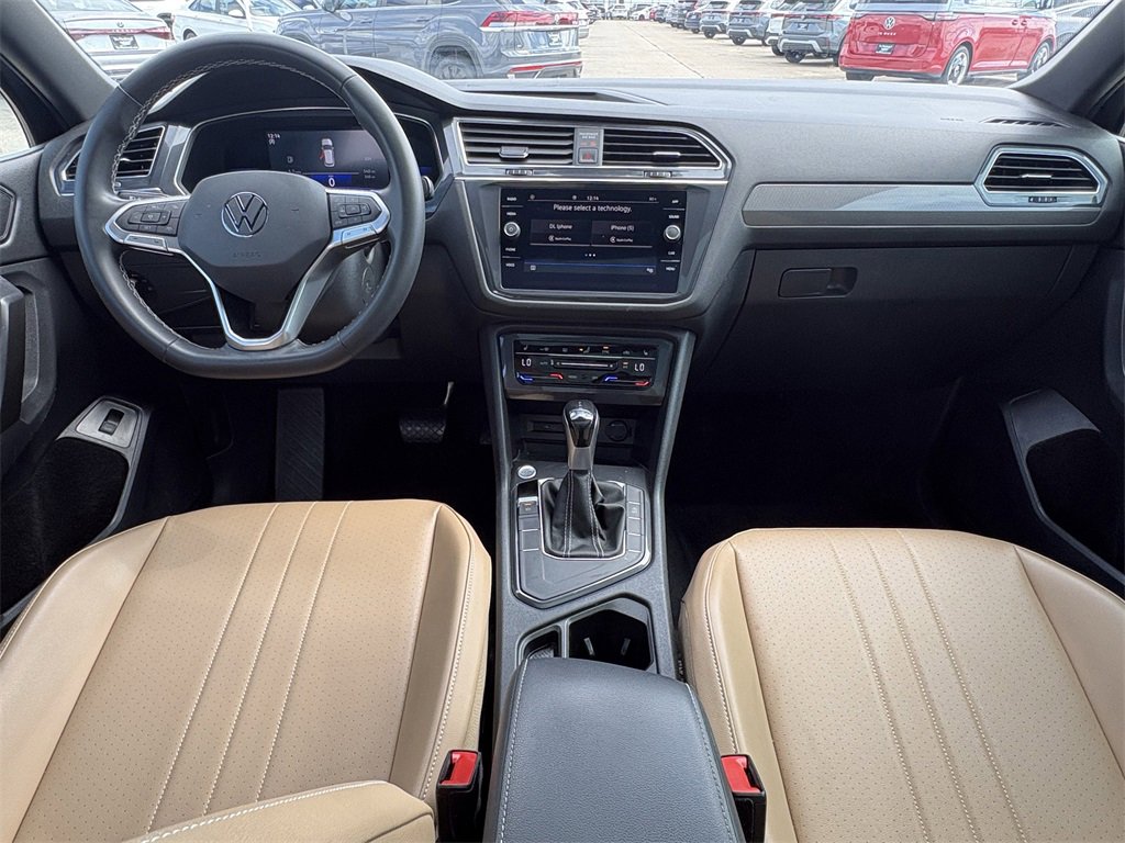 Used 2022 Volkswagen Tiguan SE image 28
