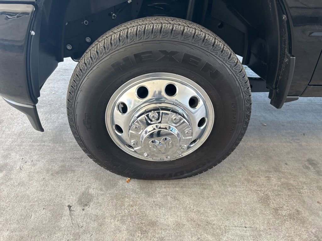 Used 2024 RAM 3500 Laramie image 13