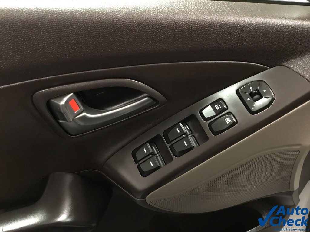 Used 2015 Hyundai Tucson SE AWD/4WD image 20