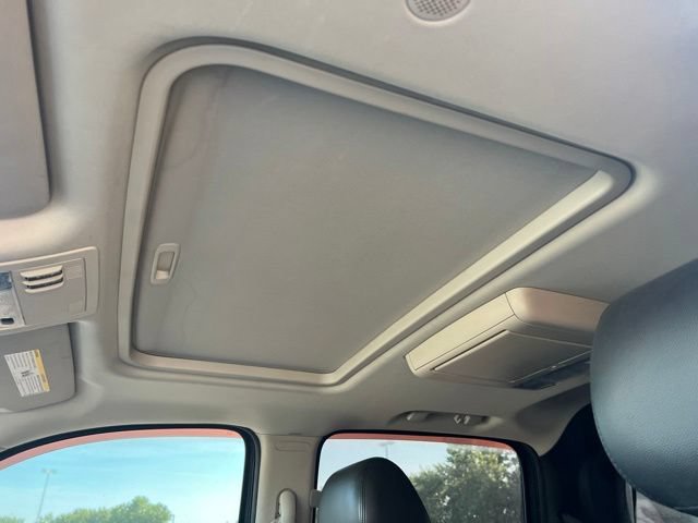 Used 2010 Chevrolet Avalanche LTZ AWD/4WD image 17