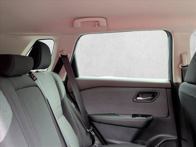 Used 2023 Nissan Rogue SV FWD image 25