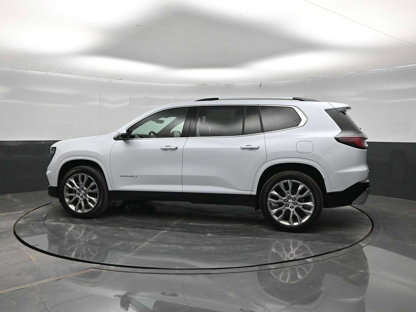 New 2026 GMC Acadia Denali w/ Super Cruise Package AWD/4WD image 5