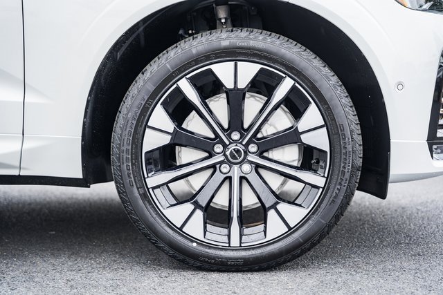 New 2026 Volvo XC60 B5 Plus w/ Protection Package Premier image 16