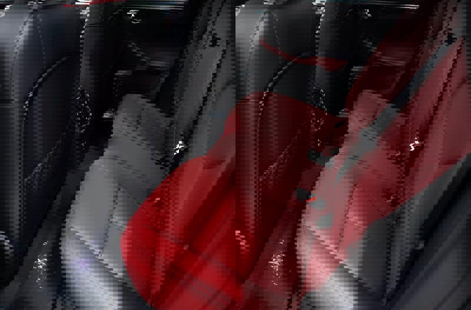 Certified 2025 Porsche Macan image 27