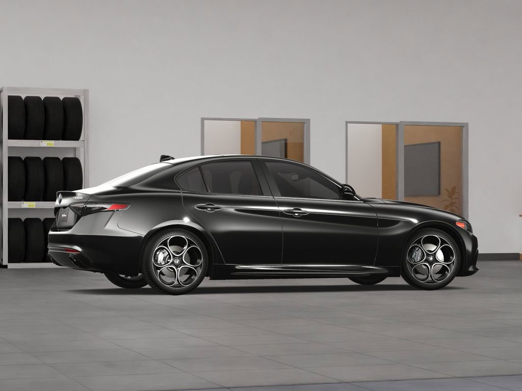 New 2025 Alfa Romeo Giulia AWD image 6