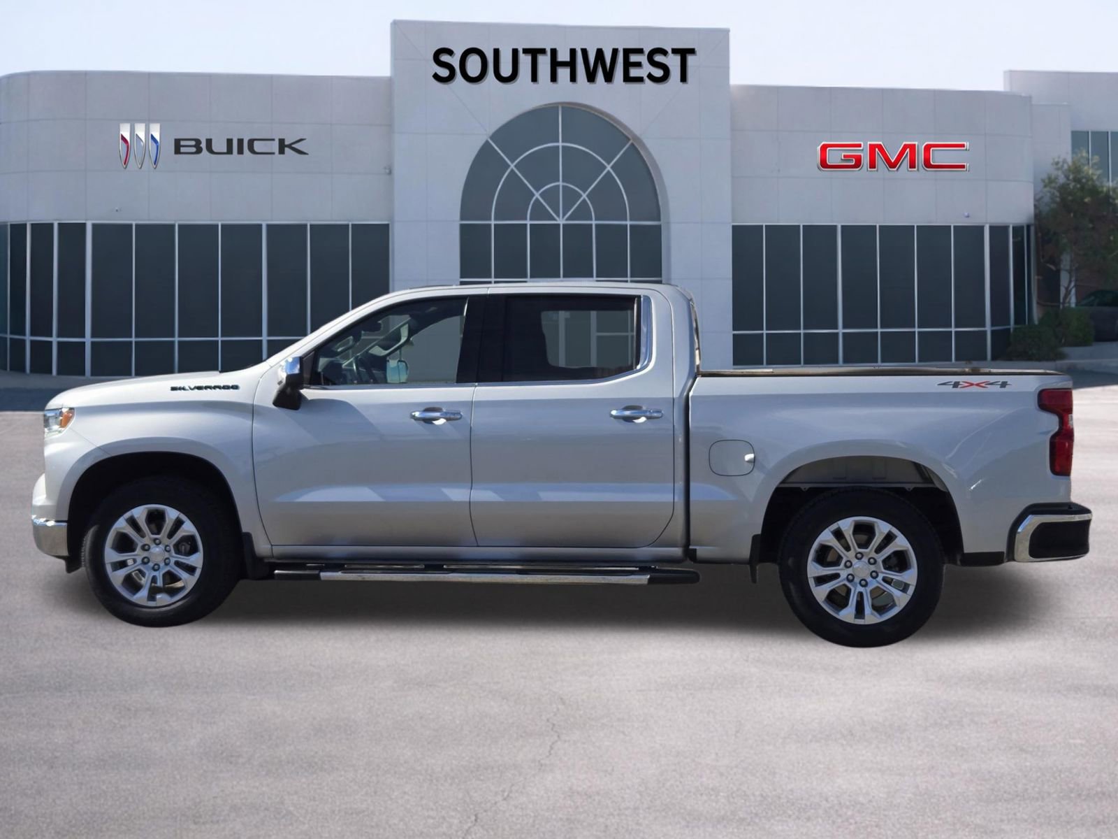 Certified 2022 Chevrolet Silverado 1500 LTZ w/ Technology Package image 3