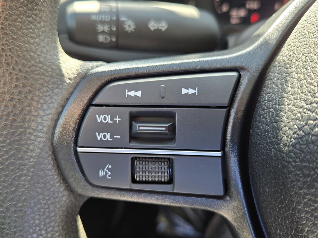 Certified 2025 Honda Accord LX image 25