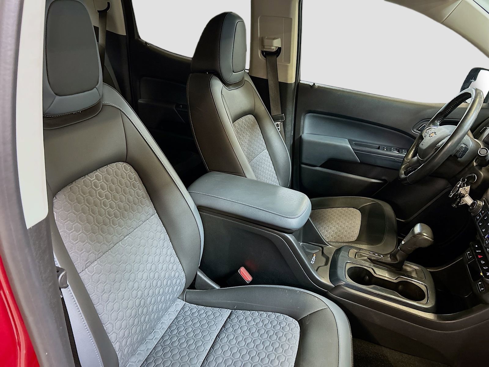 Used 2021 Chevrolet Colorado Z71 AWD/4WD image 26