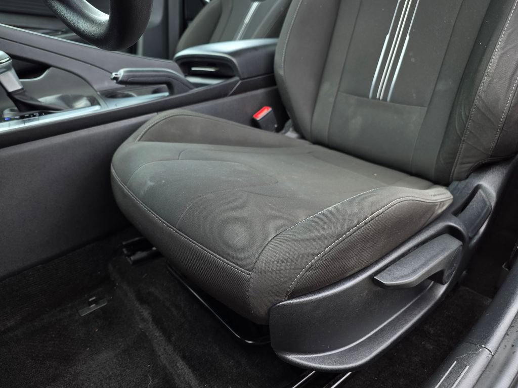 Used 2021 Hyundai Elantra SEL image 21