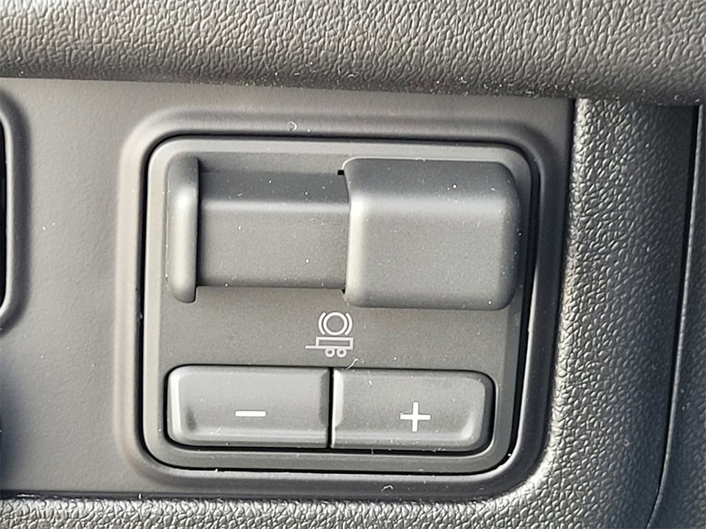 New 2026 GMC Yukon XL Denali w/ Denali Reserve Package image 29