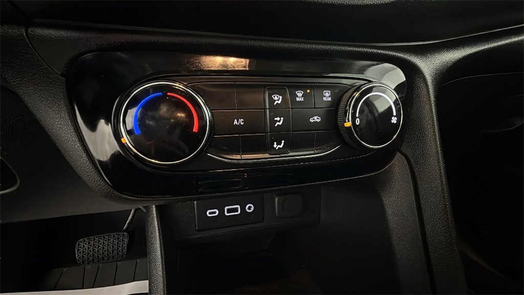 Used 2021 Buick Encore GX Preferred w/ Sport Touring Package image 23