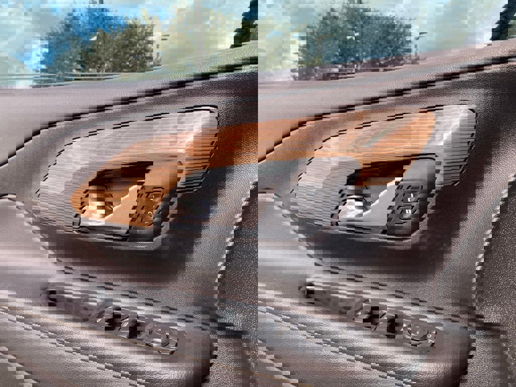 Used 2021 GMC Terrain SLE w/ Driver Convenience Package image 12